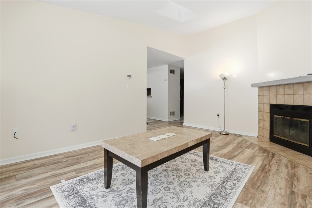 48 Londonderry Road 48