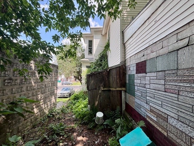 41 Mount Vernon St, Lowell, MA, 41 Mount Vernon St, Lowell, MA Photo #5