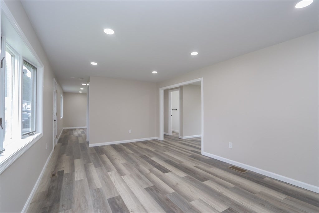 27 Bostwick Lane