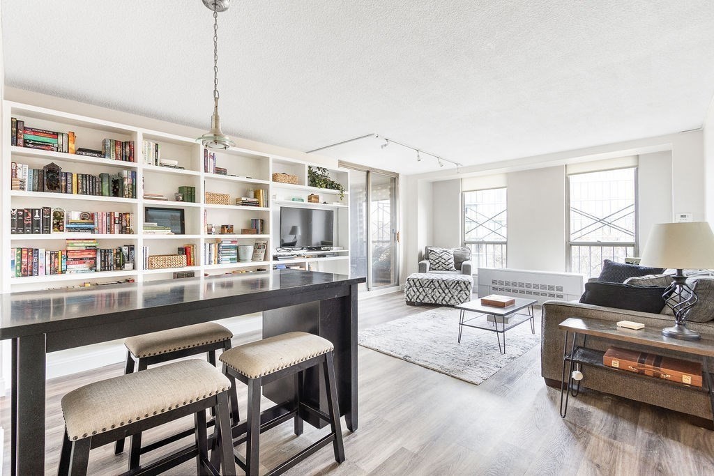 Brookline, Massachusetts 02445, United States, 2 Bedrooms Bedrooms, ,2 BathroomsBathrooms,Residential,Active,119951