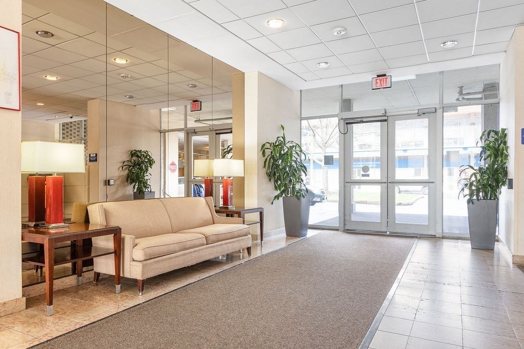 Brookline, Massachusetts 02445, United States, 2 Bedrooms Bedrooms, ,2 BathroomsBathrooms,Residential,Active,119951