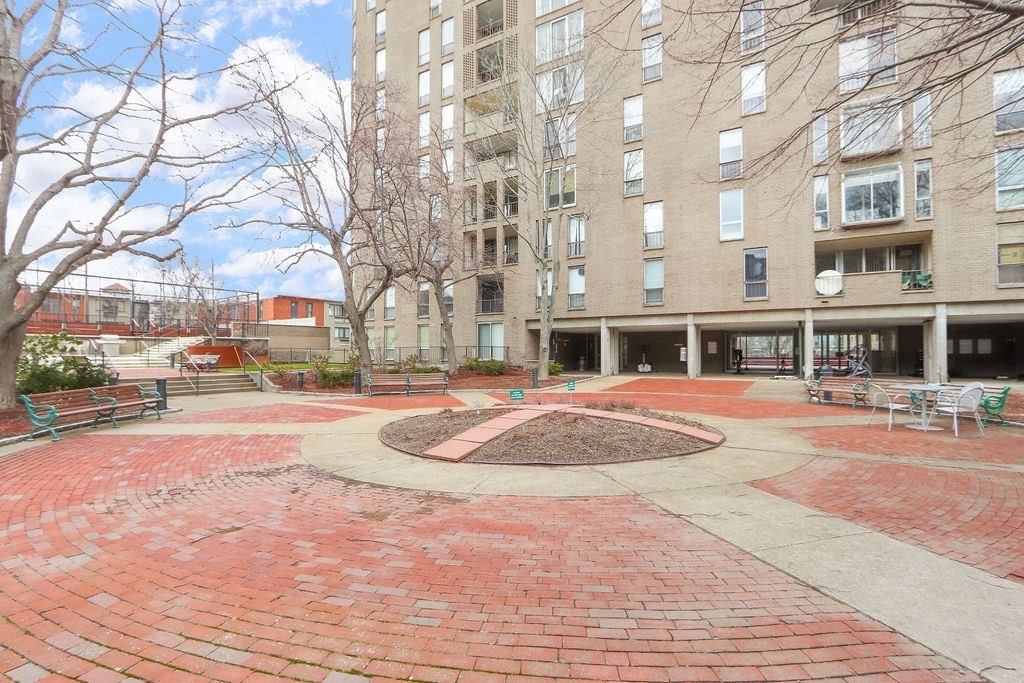 Brookline, Massachusetts 02445, United States, 2 Bedrooms Bedrooms, ,2 BathroomsBathrooms,Residential,Active,119951