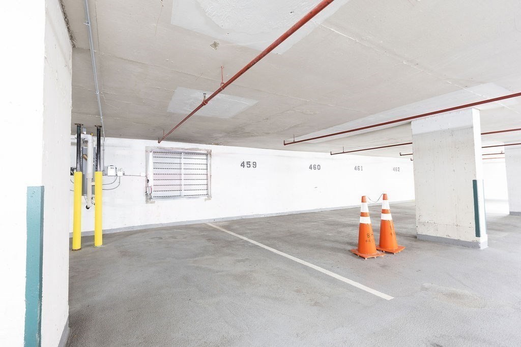 Brookline, Massachusetts 02445, United States, 2 Bedrooms Bedrooms, ,2 BathroomsBathrooms,Residential,Active,119951