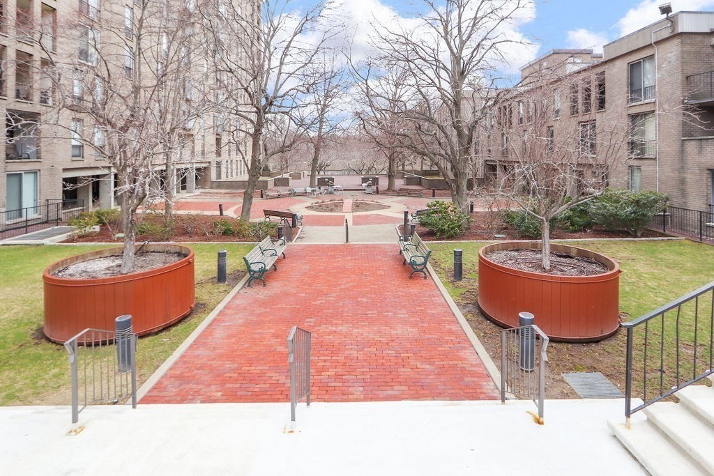 Brookline, Massachusetts 02445, United States, 2 Bedrooms Bedrooms, ,2 BathroomsBathrooms,Residential,Active,119951