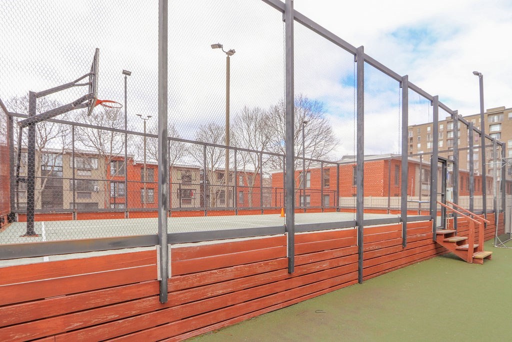 Brookline, Massachusetts 02445, United States, 2 Bedrooms Bedrooms, ,2 BathroomsBathrooms,Residential,Active,119951