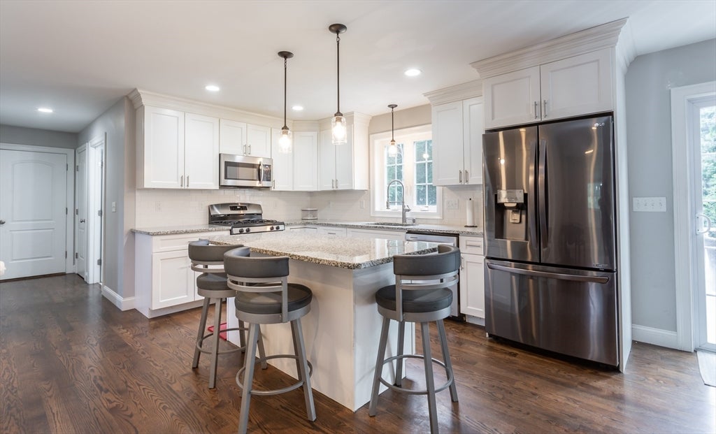 590 Front St, Marion, MA Photo #12