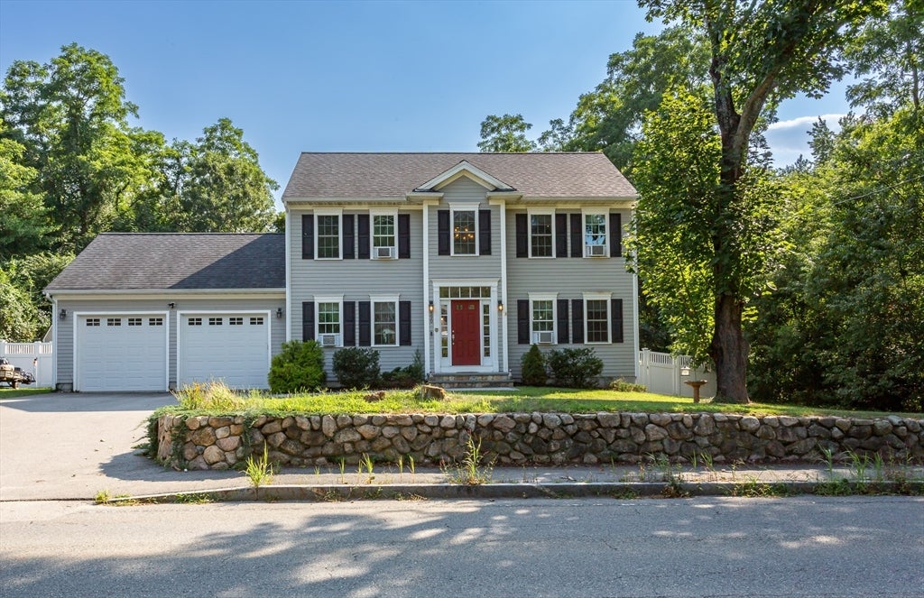 Photo of 590 Front St, Marion, MA