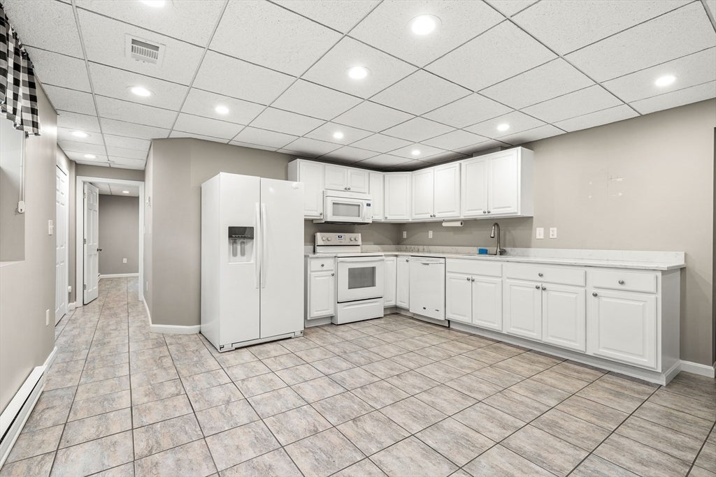 9 Anna Dr, Danvers, MA Photo #29