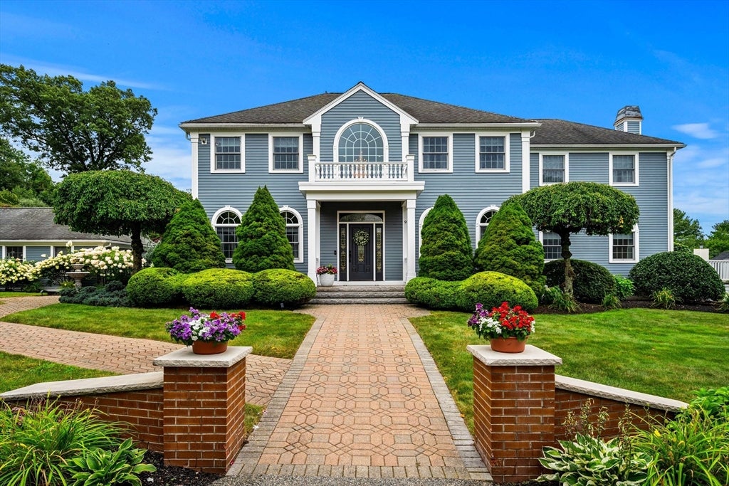 9 Anna Dr, Danvers, MA Photo #1