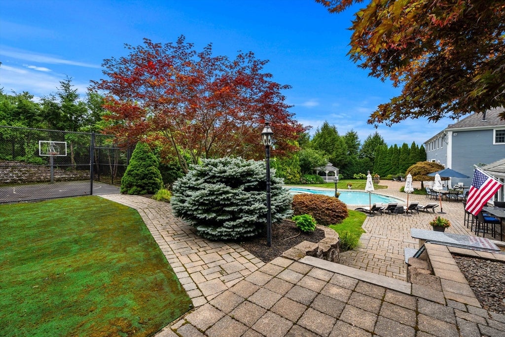 9 Anna Dr, Danvers, MA Photo #39