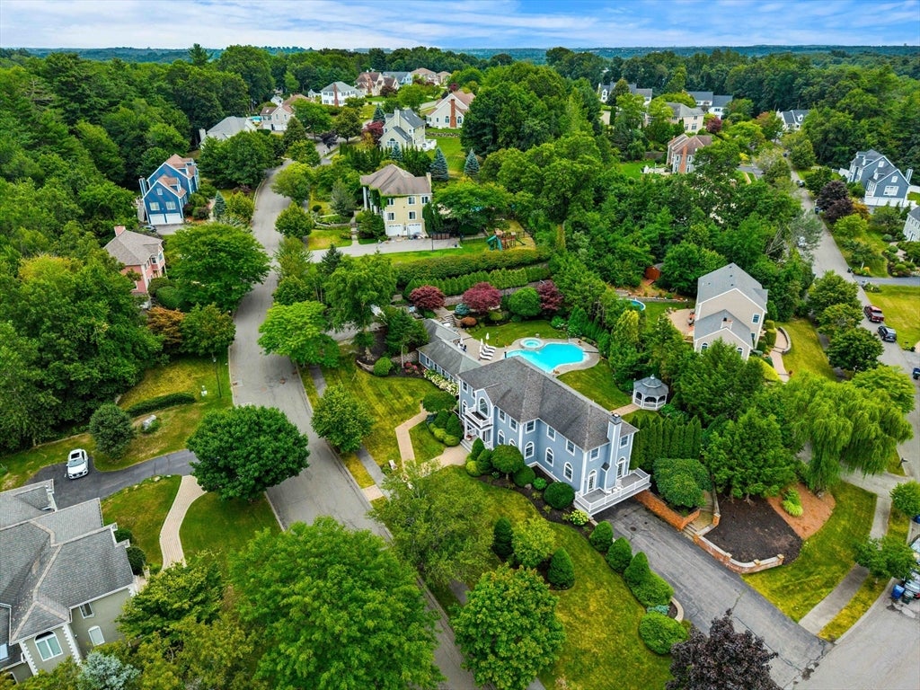9 Anna Dr, Danvers, MA Photo #4
