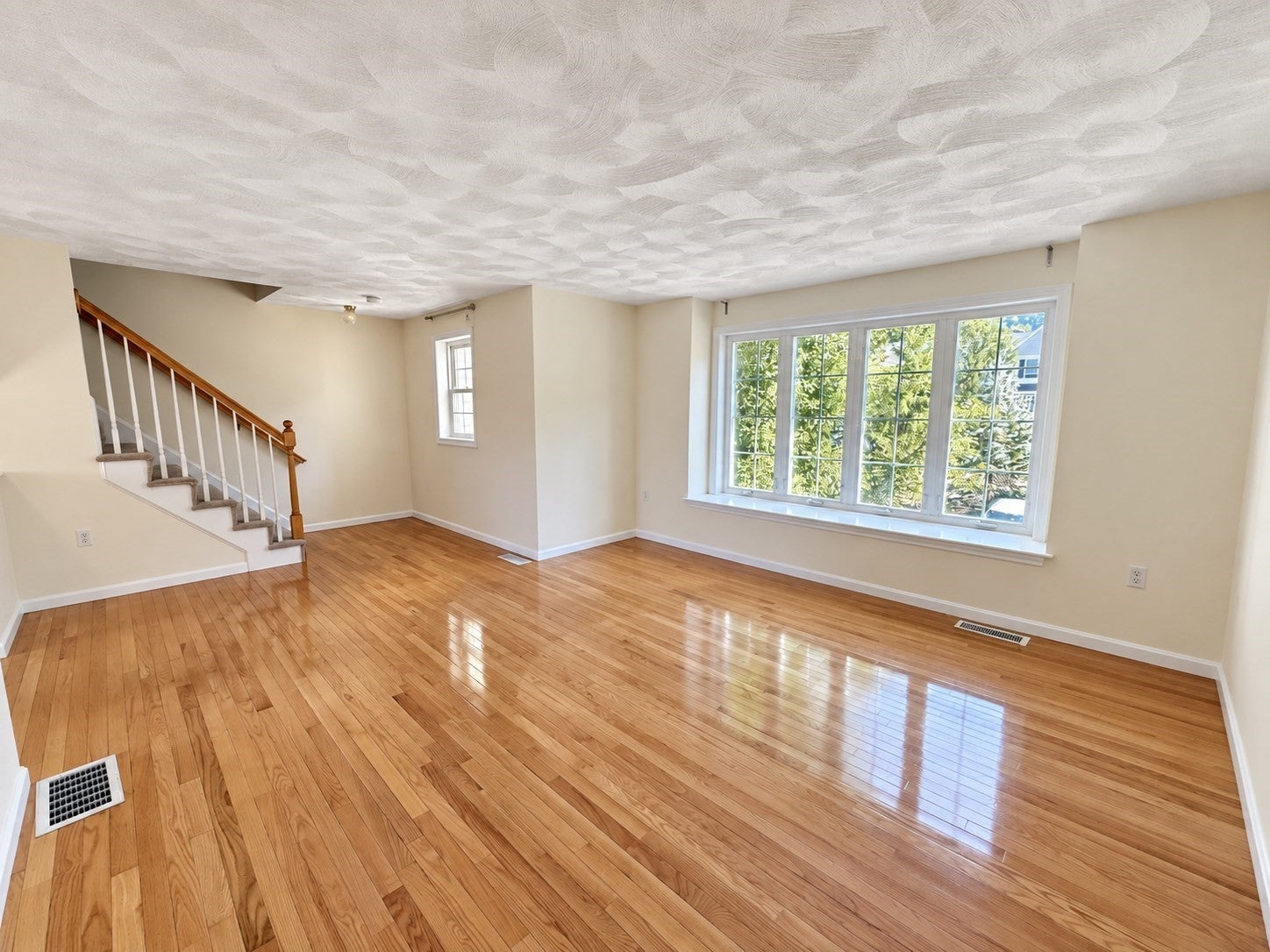 24 Groveland Commons Way 24