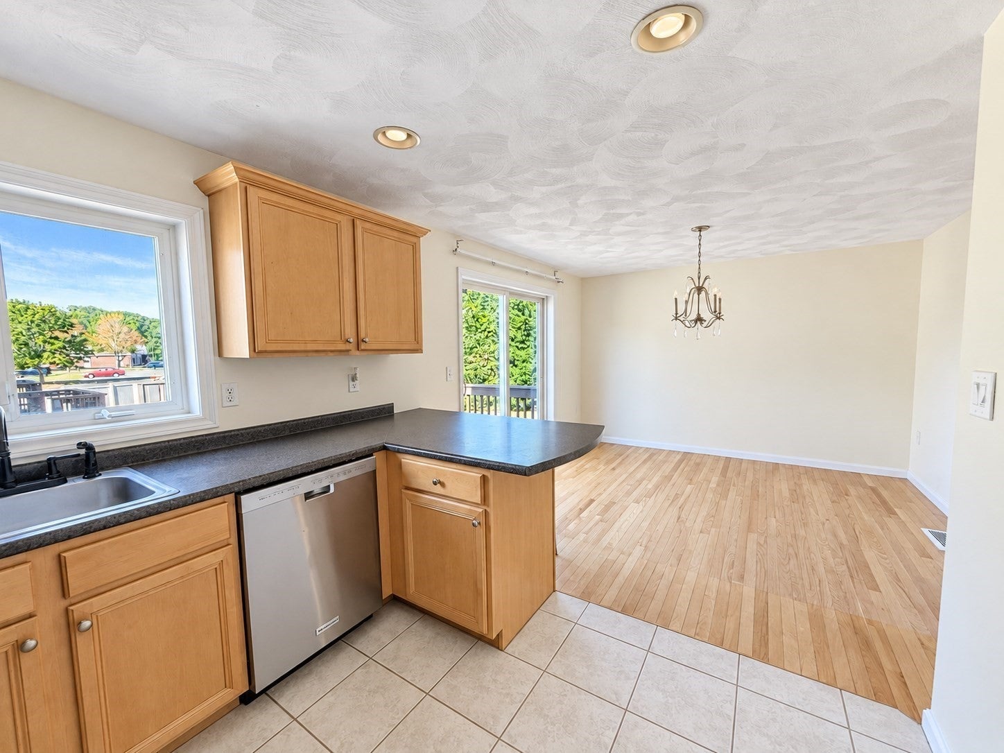 24 Groveland Commons Way #24, Groveland, MA, 24 Groveland Commons Way #24, Groveland, MA Photo #8