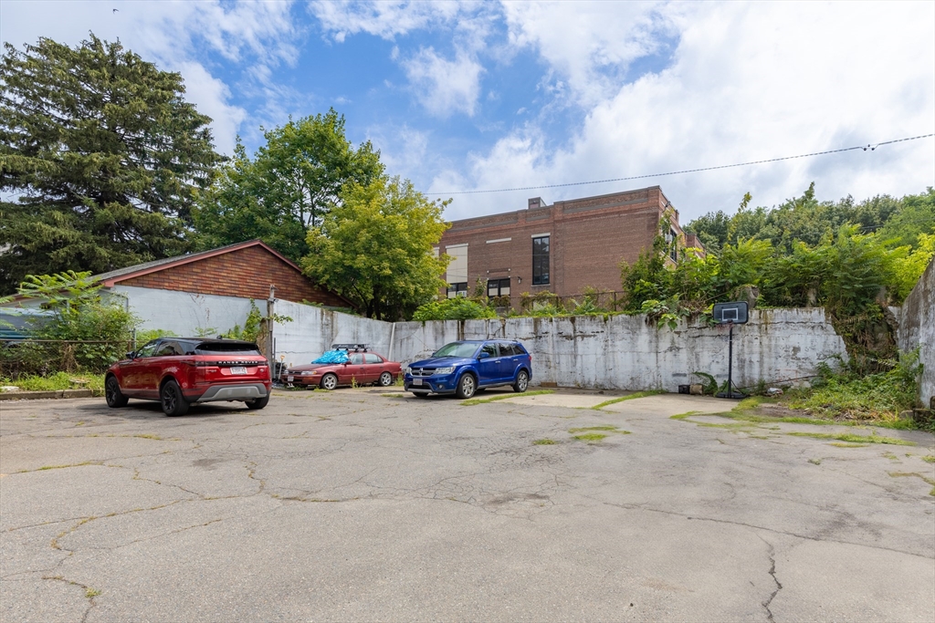 16 Otis Street