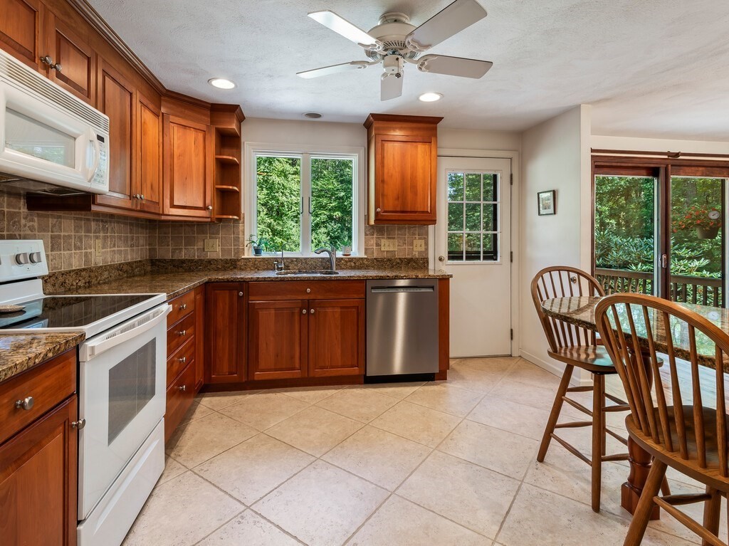 3 Mccarthy Cir
