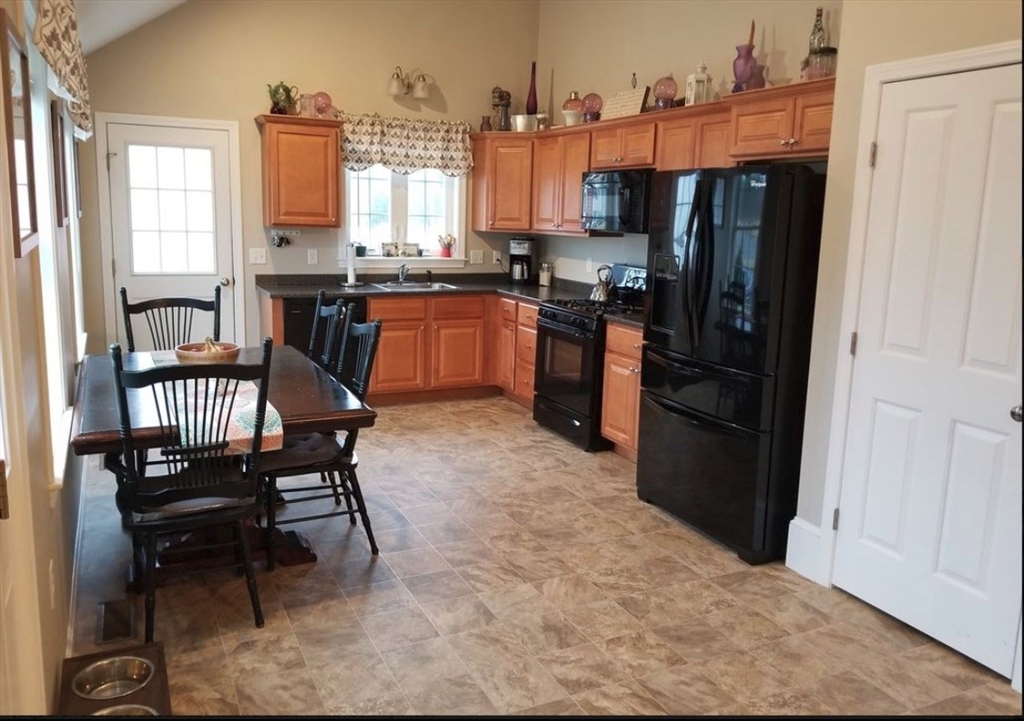 954 Stonegate Landing
