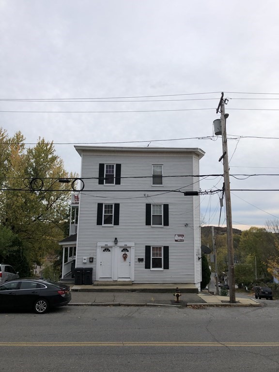 552 Washington St