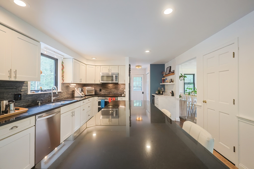 22 Howland Way