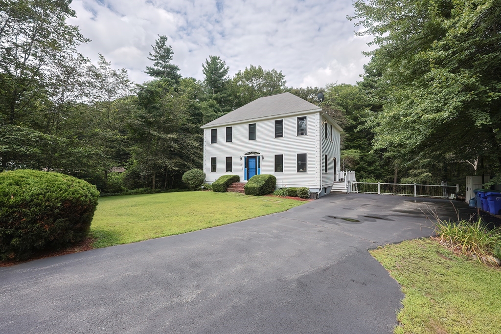 22 Howland Way