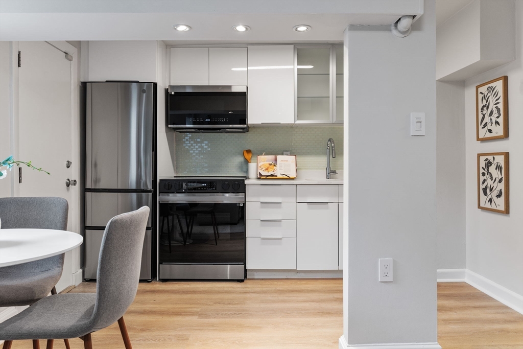 12 Fayette B