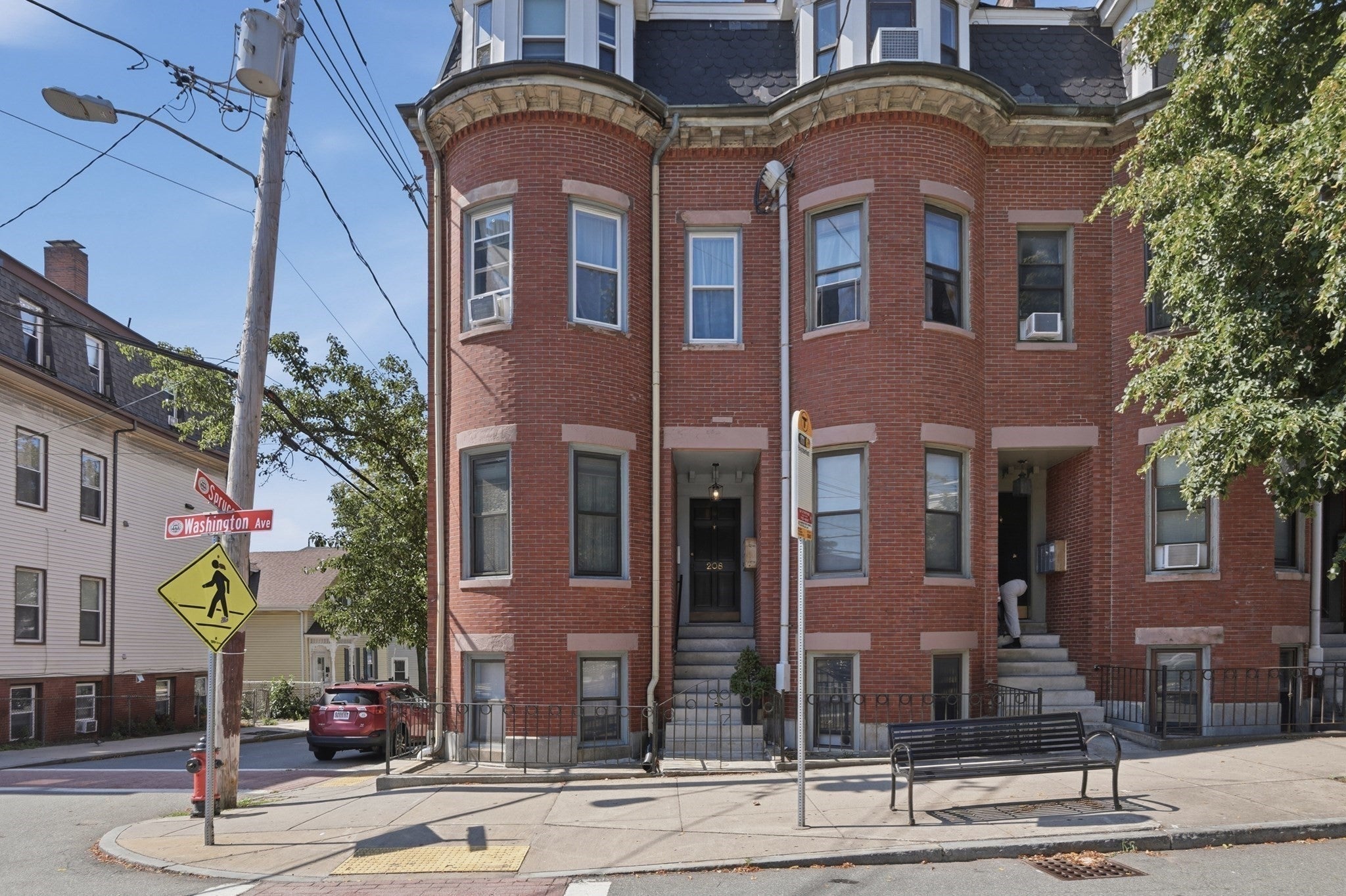208 Washington Ave #3, Chelsea, MA Photo #1