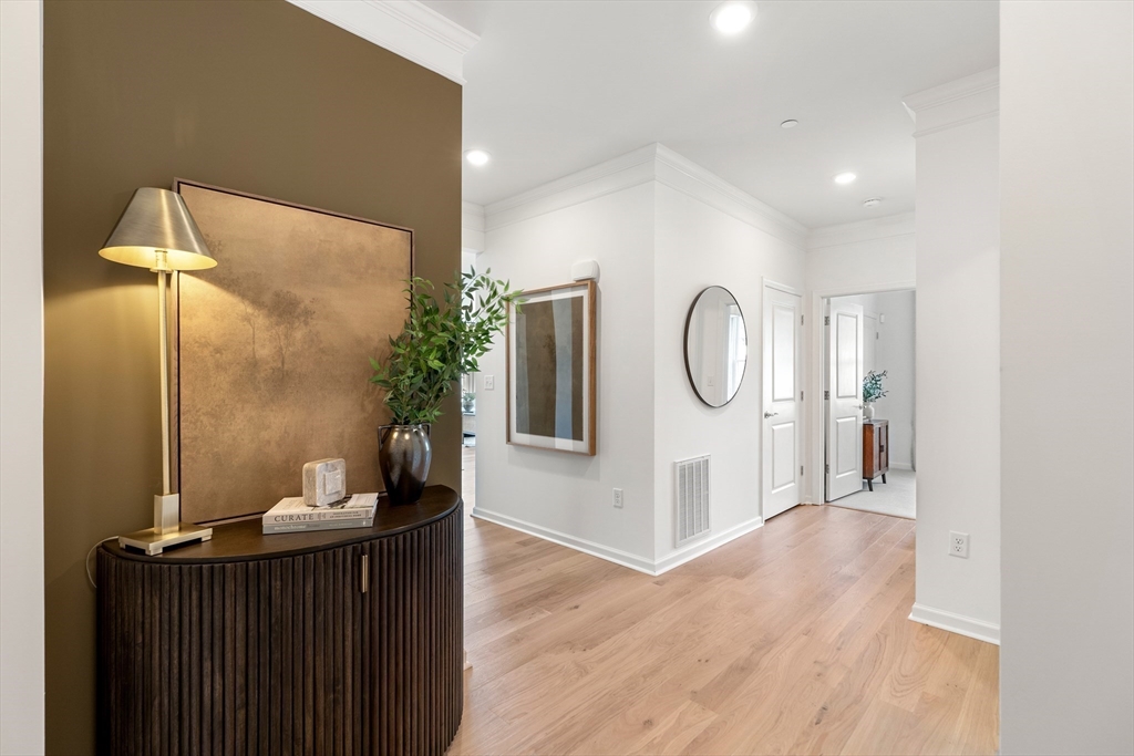 320 Martins Landing 401