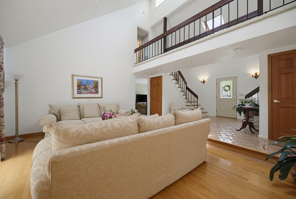 14 Shoreline Dr, Foxboro, MA, 14 Shoreline Dr, Foxboro, MA Photo #8