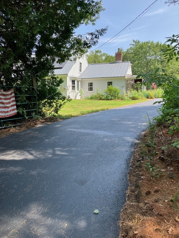 350 Athol Richmond Rd