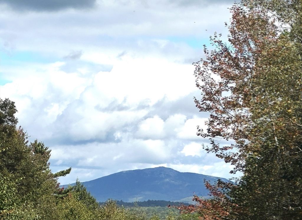 350 Athol Richmond Rd