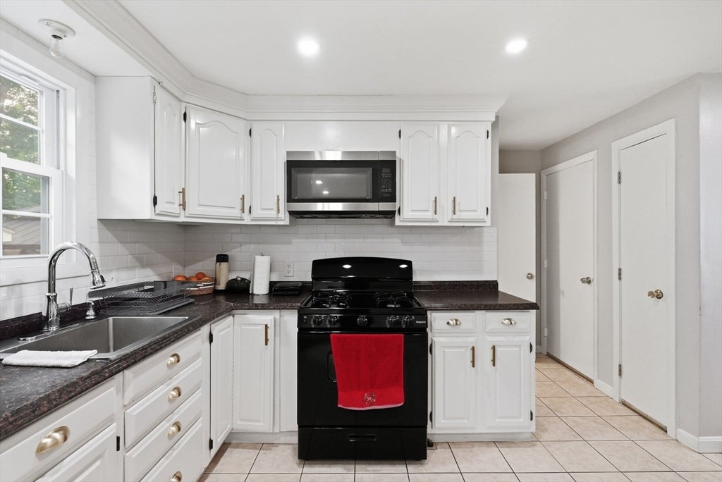 5 Glen St, Framingham, MA, 5 Glen St, Framingham, MA Photo #21