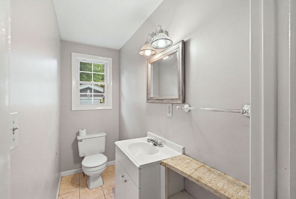 5 Glen St, Framingham, MA, 5 Glen St, Framingham, MA Photo #23
