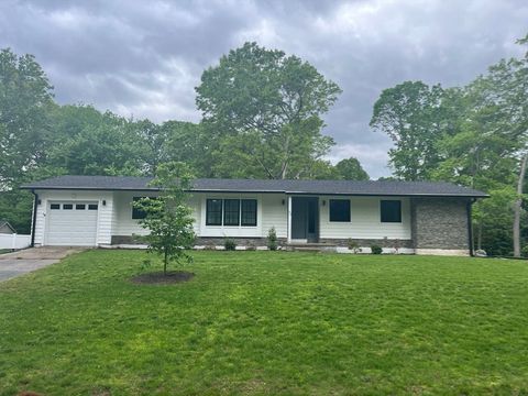 24 Hillside Terrace Mansfield MA 02048