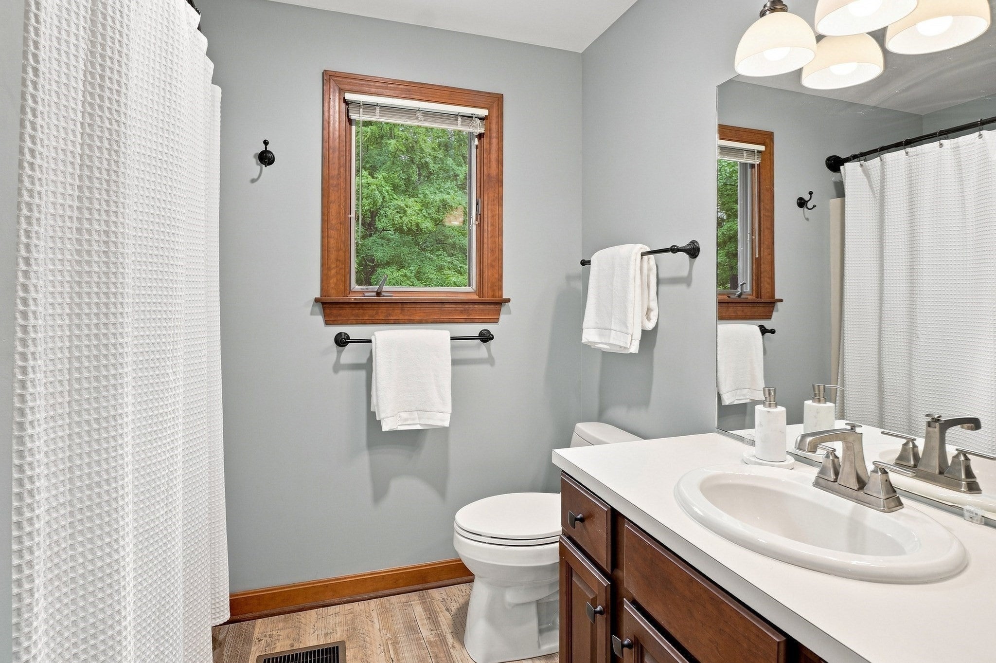 229 Se Main St, Douglas, MA Photo #25