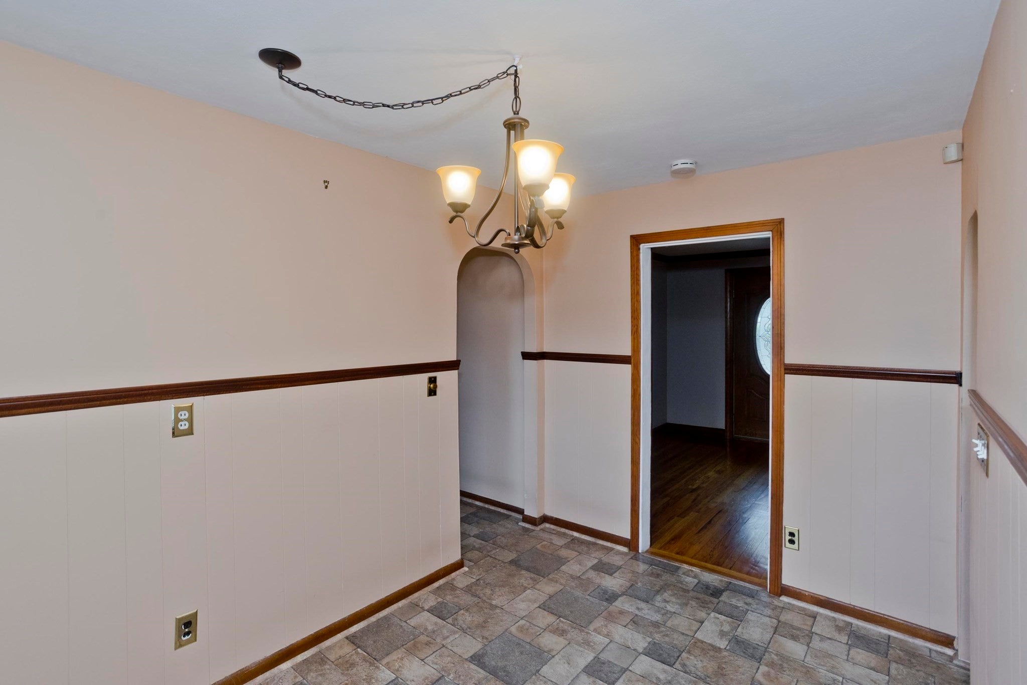 29 Marguerite St, Chicopee, MA, 29 Marguerite St, Chicopee, MA Photo #5