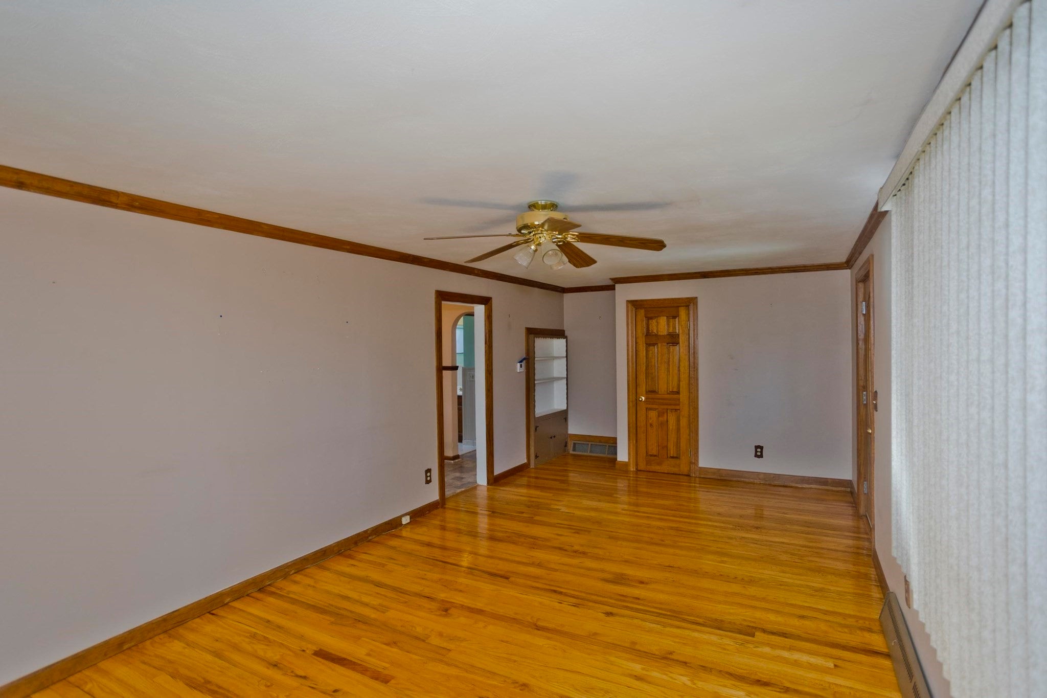 29 Marguerite St, Chicopee, MA, 29 Marguerite St, Chicopee, MA Photo #9