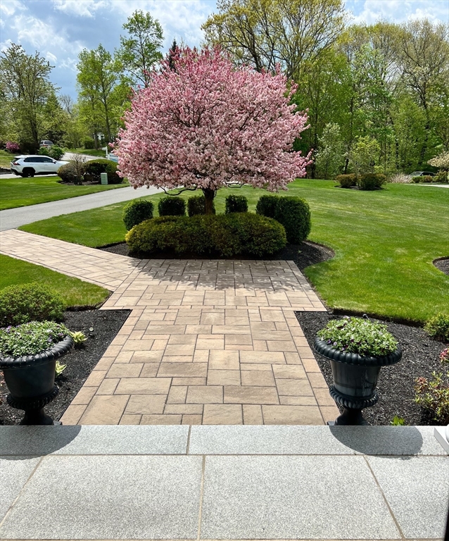 3 Woolsack Drive