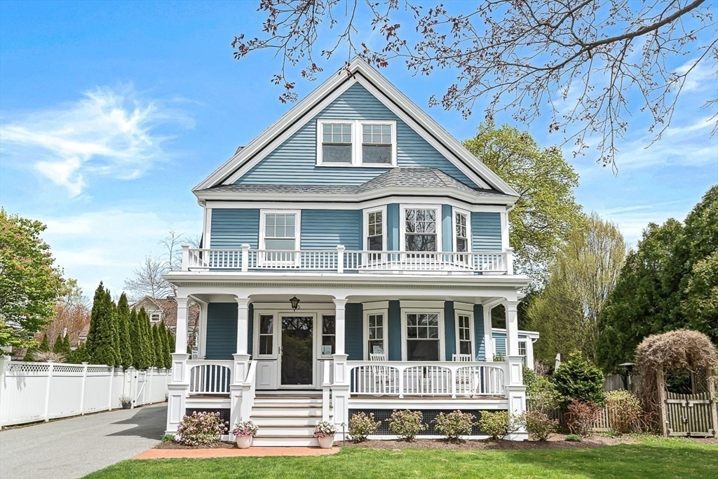 15 Yale St