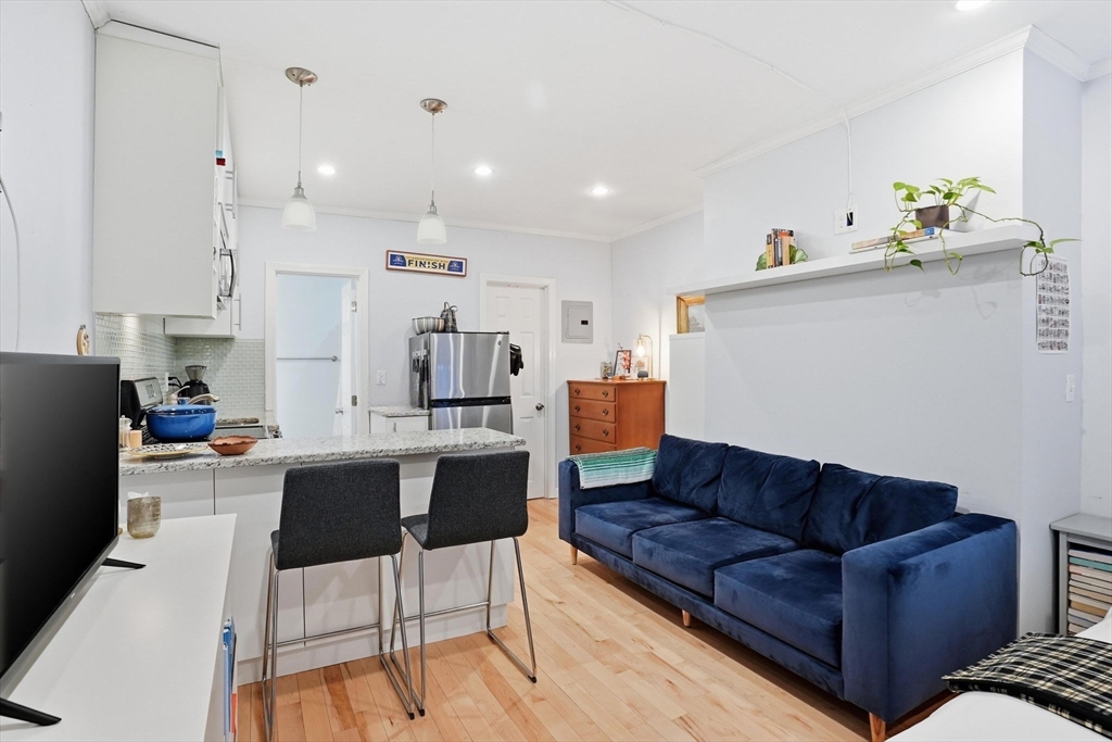 227 Marlborough St 2