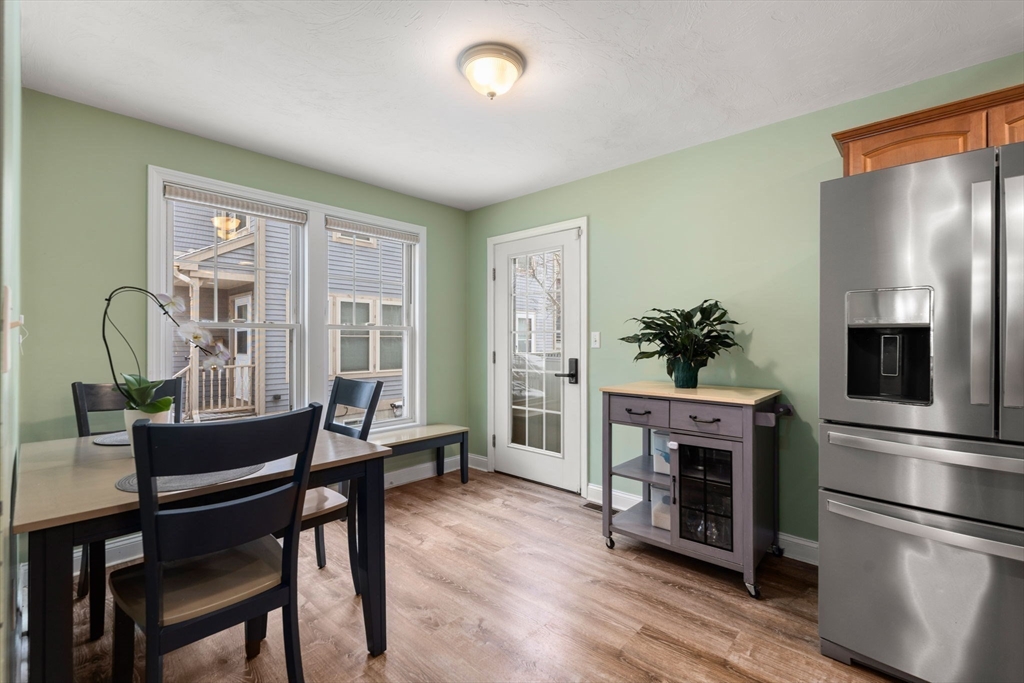 56 Business St 56