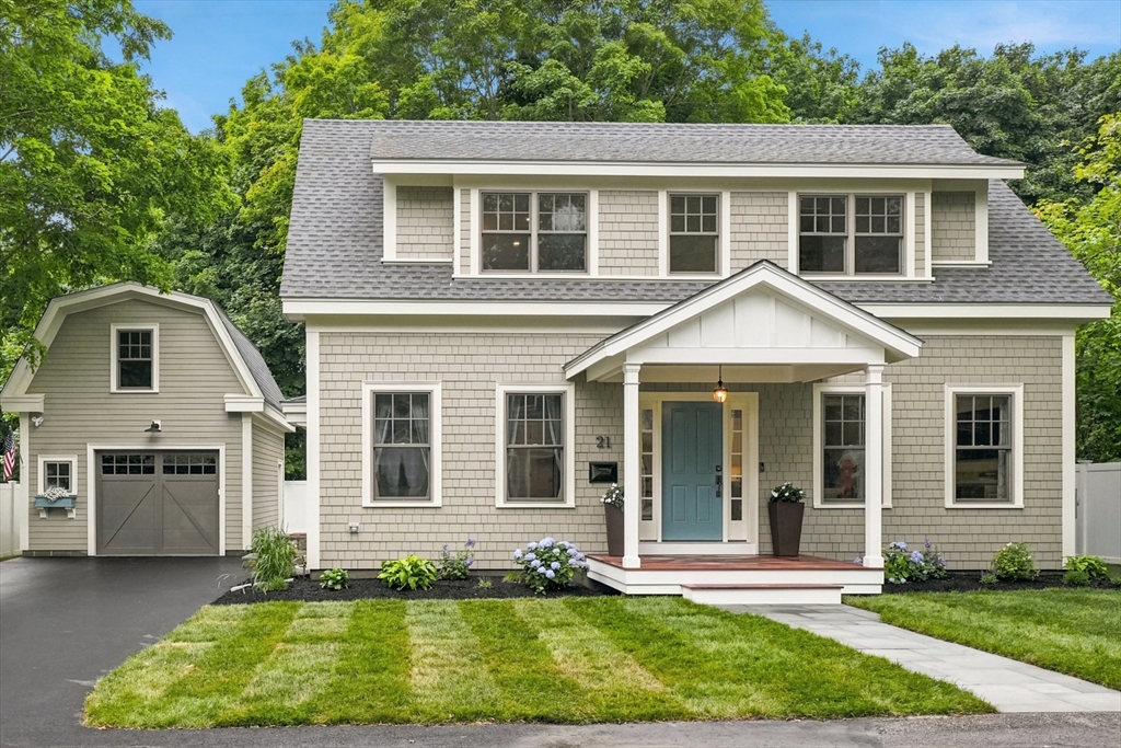 21 Erie Ave