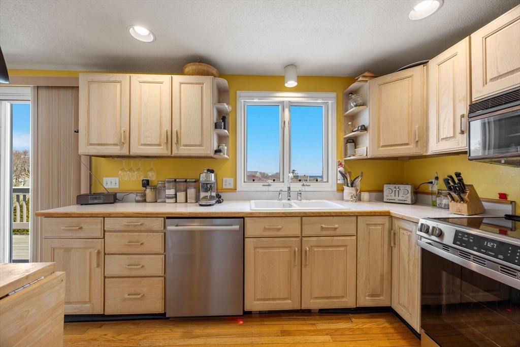 45 Almy Ave, Sandwich, MA Photo #10