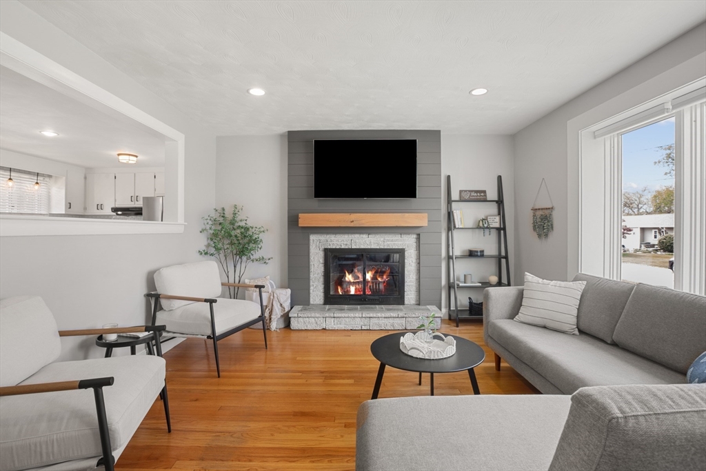 48 Green Hill Ave