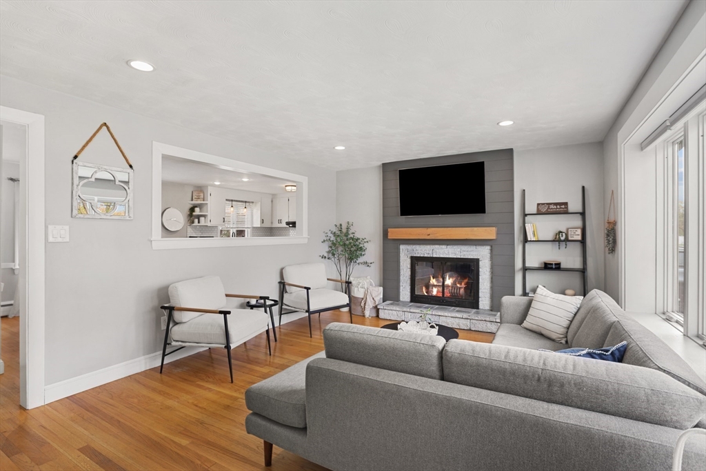 48 Green Hill Ave