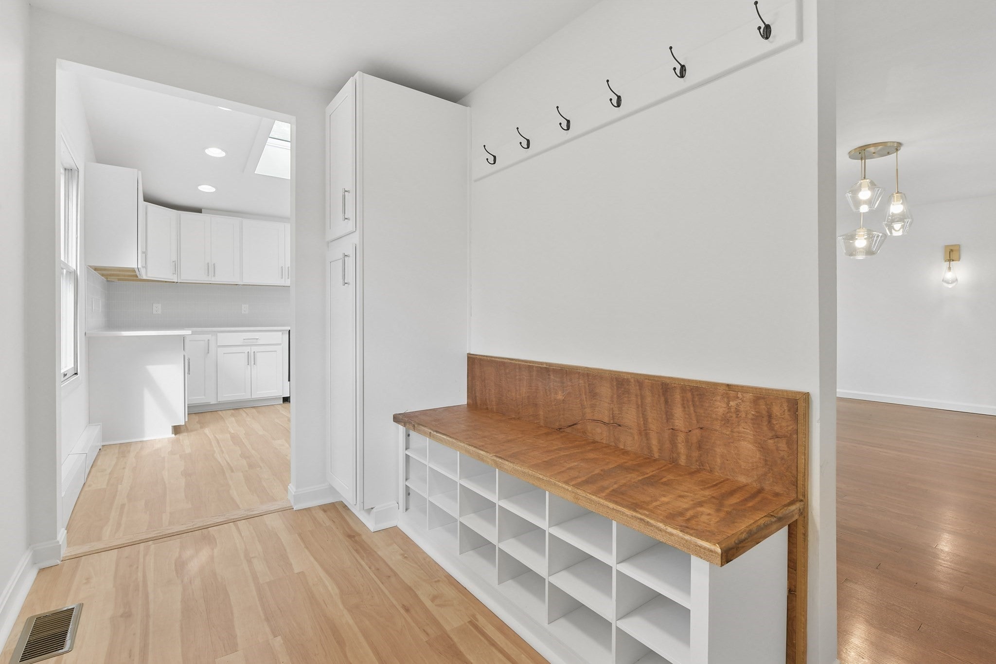 1 Frances Rd, Burlington, MA, 1 Frances Rd, Burlington, MA Photo #9
