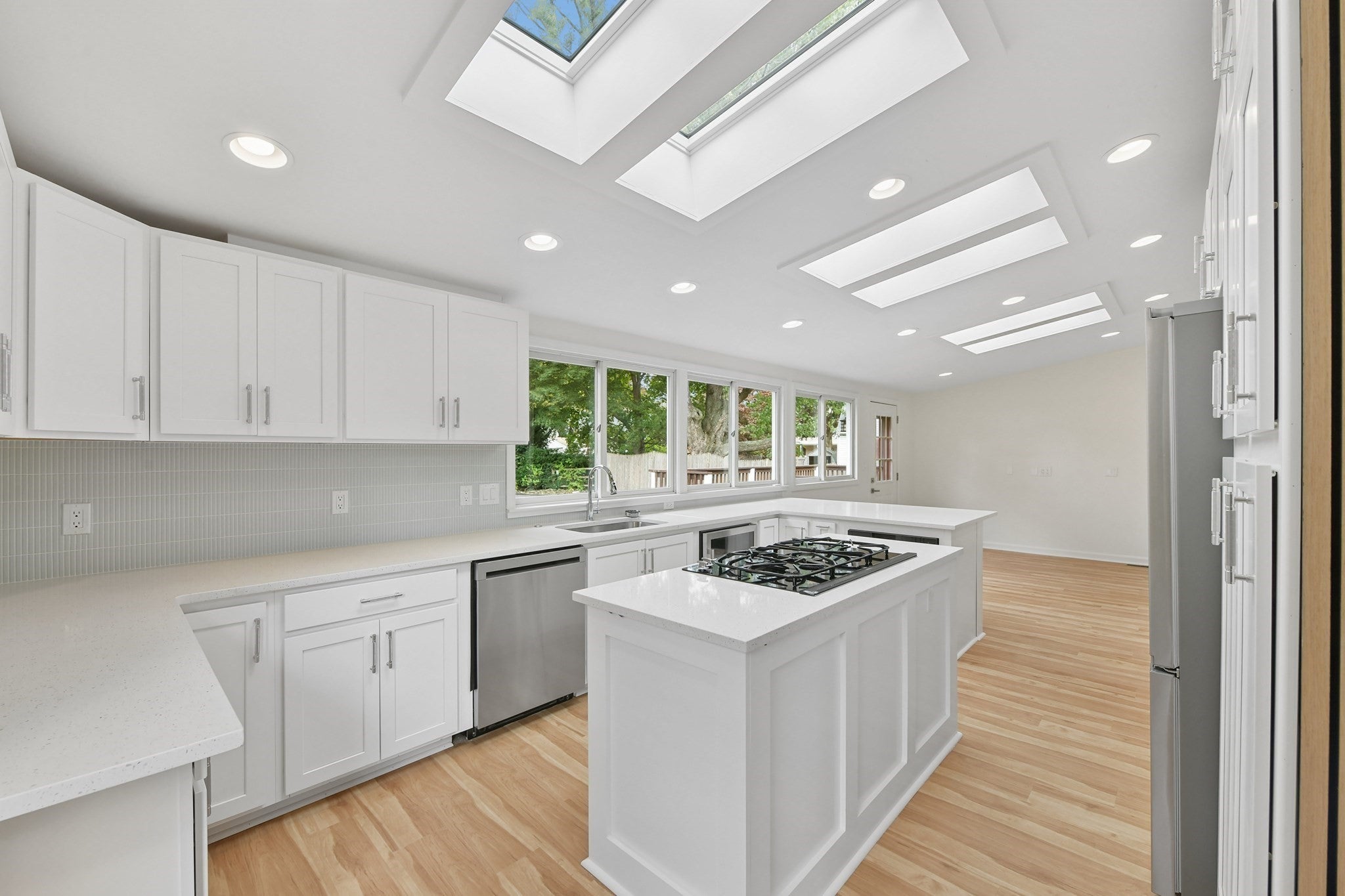 1 Frances Rd, Burlington, MA, 1 Frances Rd, Burlington, MA Photo #15