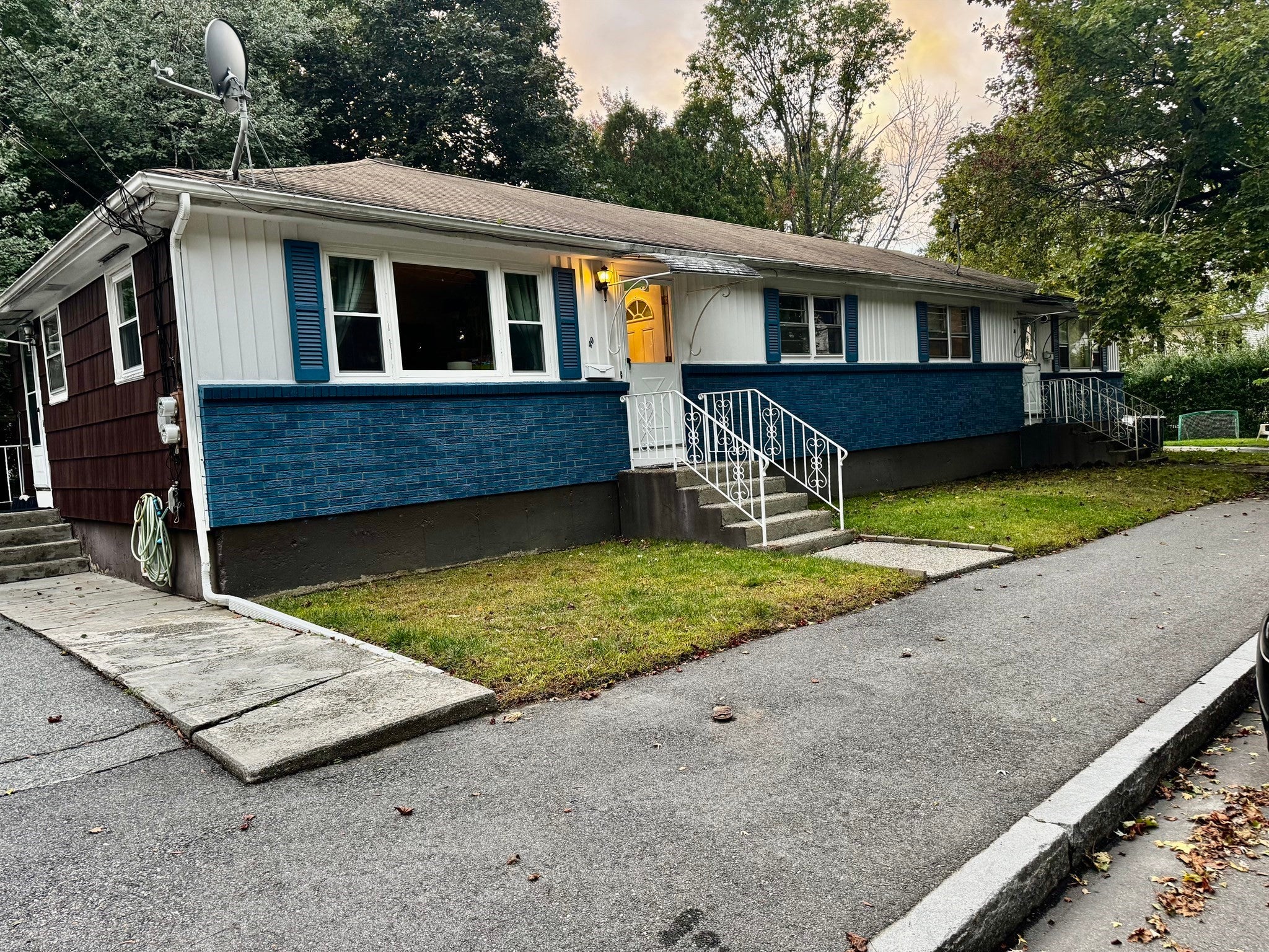 Photo of 40 Harald St, Worcester, MA