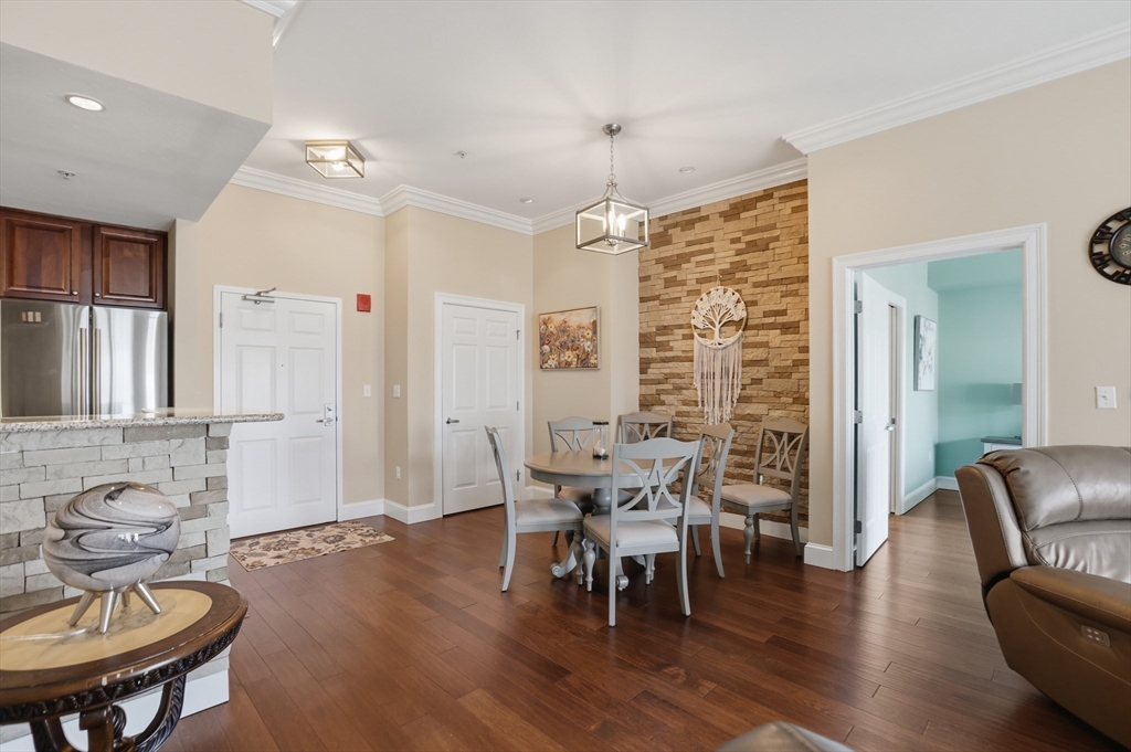 36 Village Rd 714