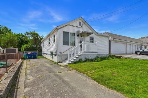 Photo of 15 Transit St, New Bedford, MA 02740 (MLS # 73523381)