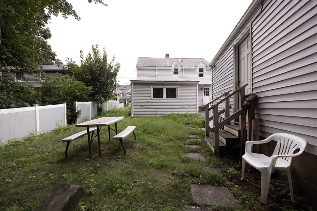 511 Lexington St