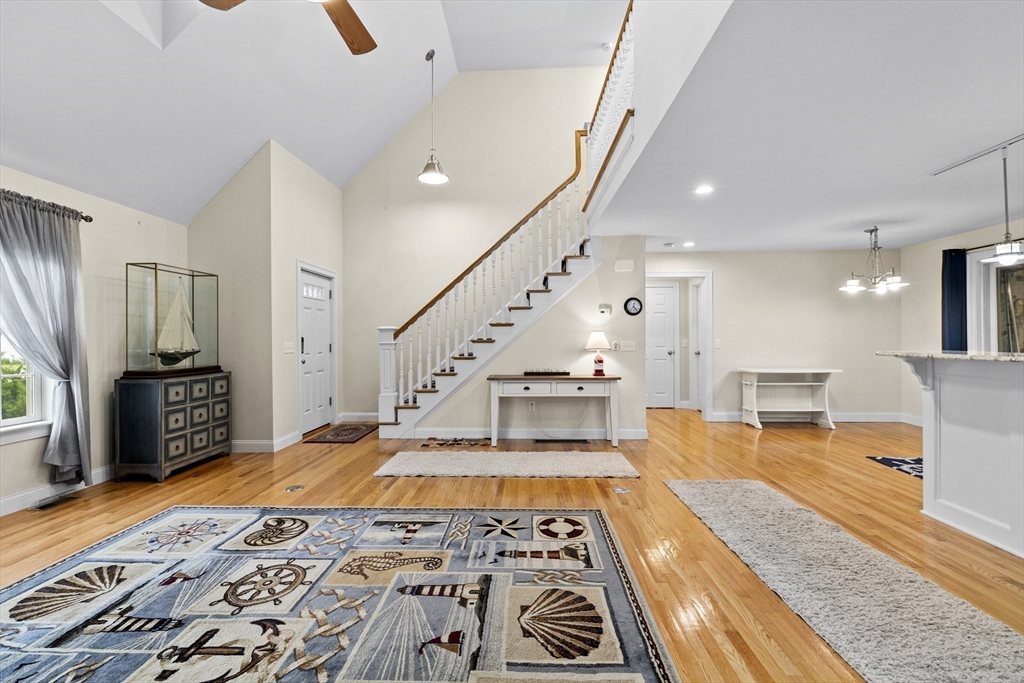 156 Settlers Ln